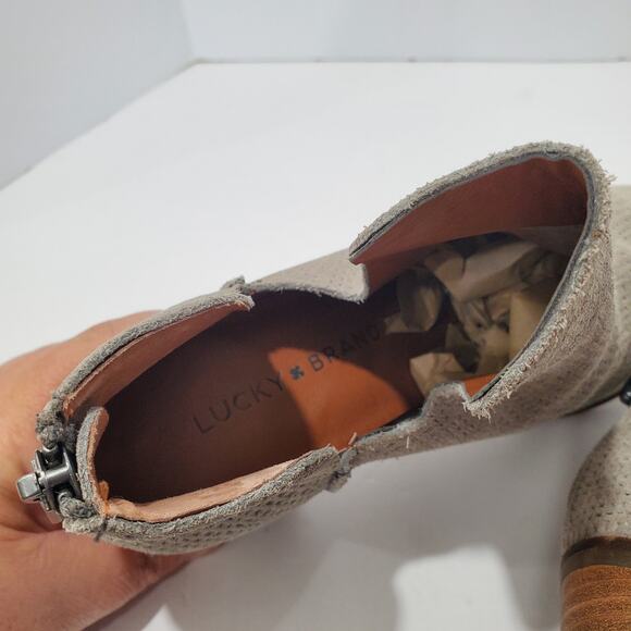 Lucky Brand Women's Grey Faux Suede Ankle Boots Size 6.5M LK-POWE Zip-Up - Picture 11 of 16